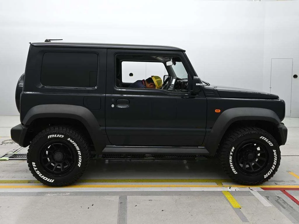 Suzuki Jimny Sierra JB74W 2023